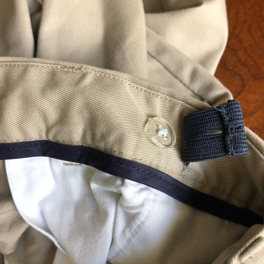 Khaki shorts, size 31H - Picture 4 of 4